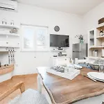Lovely In Prosika With Wifi Holiday home *